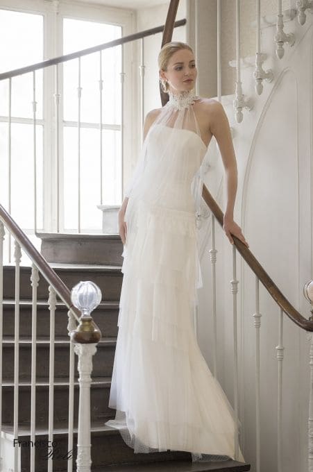 Robe de mariée avec jeu de transparence et dentelle fine