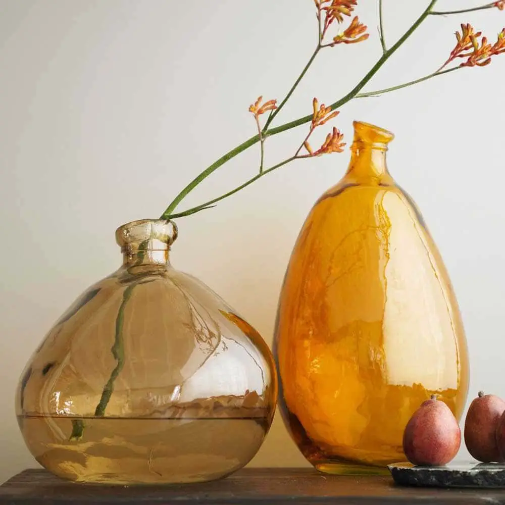 vases-jaunes-en-verre-design-decorazine.fr Vases jaunes en verre pour composition florale - Decorazine.fr